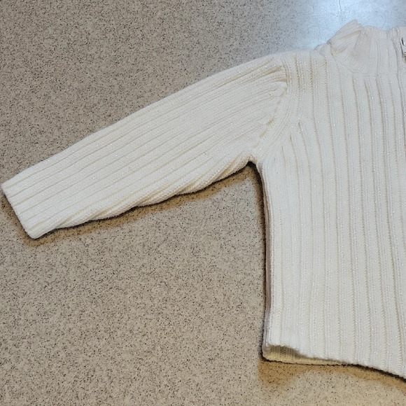 Old Navy Toddler White Knit Sweater Size 2T - Picture 3 of 6